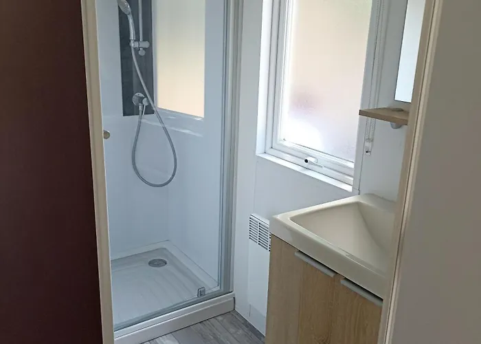 Kamp alanı Riva Bella Chez Caraphou