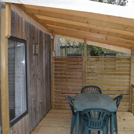 Riva Bella Chez Caraphou 营地 *